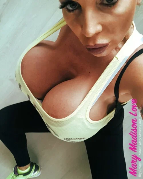 Mary-16e7f8ee4fc8beabeb.md.webp