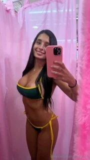 2db4b4f8-67a0-4ba7-9677-2177be92c47a.webp