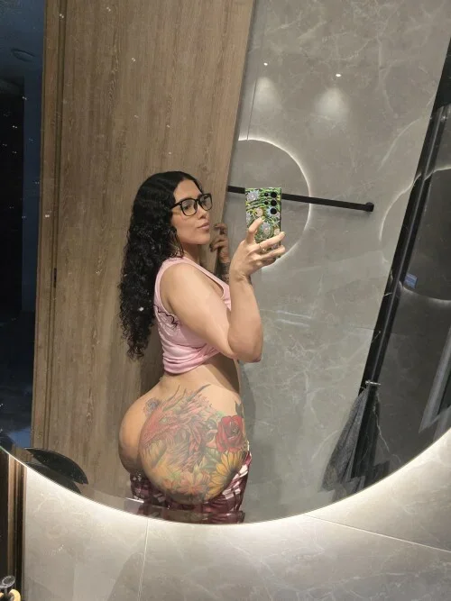 3000x4000_5bf5734f2b170351a526ebe8697be48e0548dd008bf92b3f.md.webp