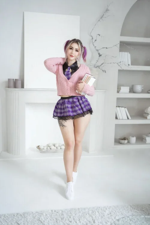 school-uniform-1-ssBvfzE1.md.webp